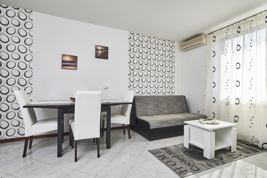 Apartament Lovely Roses Umag Zewnętrze zdjęcie