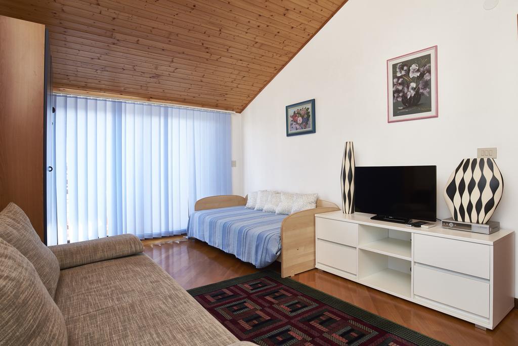 Apartament Lovely Roses Umag Zewnętrze zdjęcie