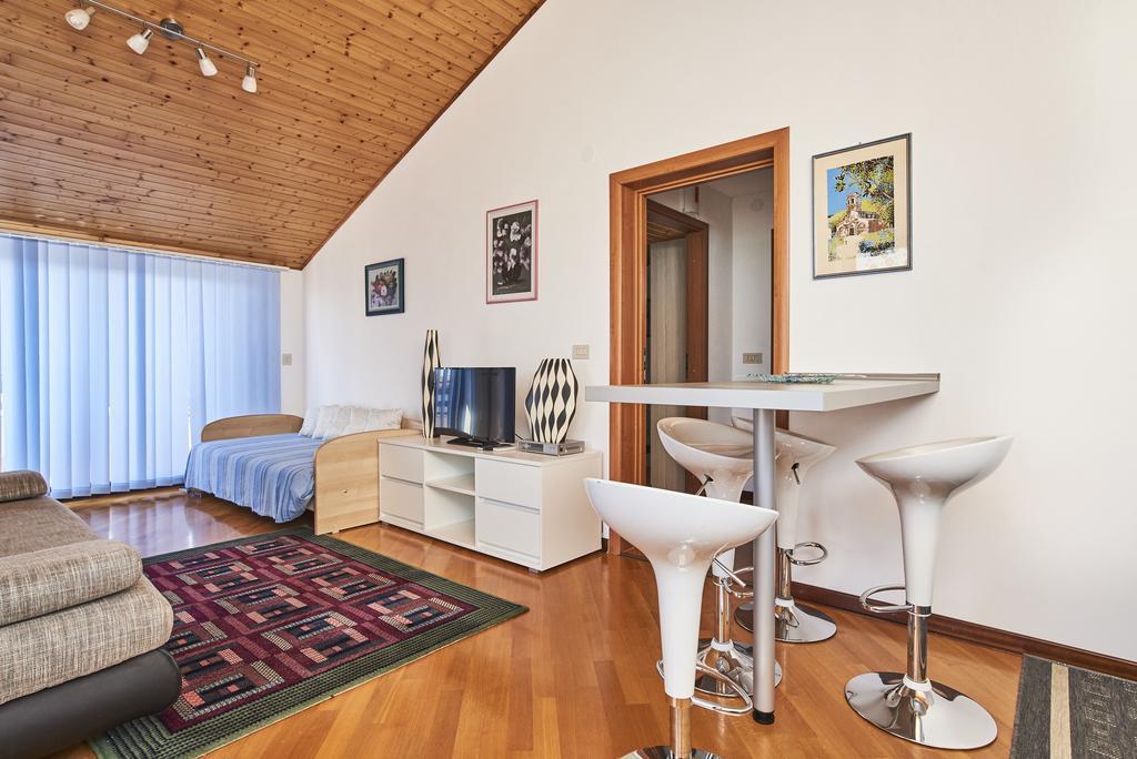 Apartament Lovely Roses Umag Zewnętrze zdjęcie